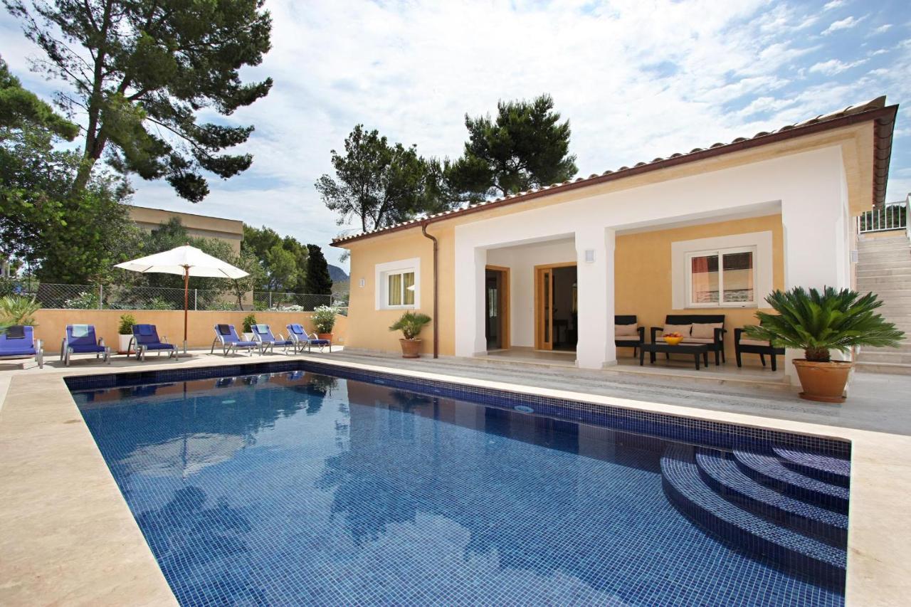 Villa Medina Cala de Sant Vicenc Екстериор снимка
